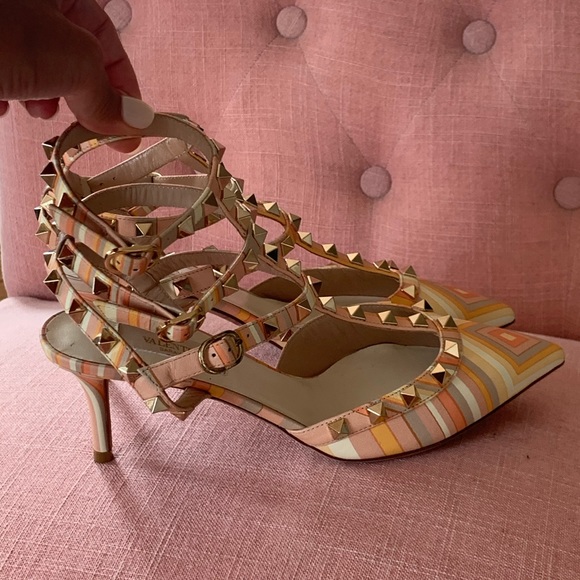 🔥🔥Brand New w/Tags Valentino Navajo Rockstuds - Picture 5 of 8